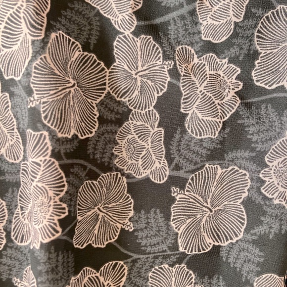 Loft Womens Kneel Length Skirt, Size M, Gray with Pink Blossoms - Picture 4 of 4